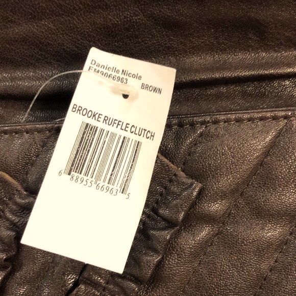 Danielle Nicole Brooke Ruffle Clutch - Picture 5 of 11